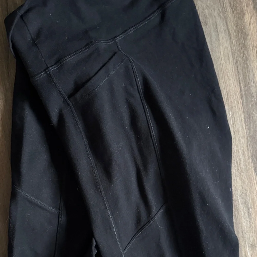 Women’s Black balance Leggings - Picture 3 of 4